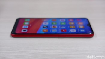 Tersemat RAM 2 GB dan ROM 32 GB. Foto: Adi Fida Rahman/detikINET