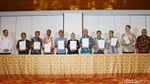 Zulfikar Naghi dan Retno Pinasti Teken Pakta Integritas