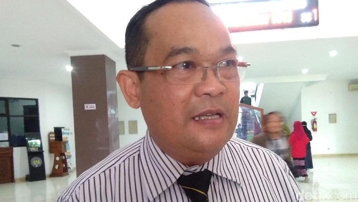 Rektor UNY, Prof Dr Sutrisna Wibawa, (27/3/2019)