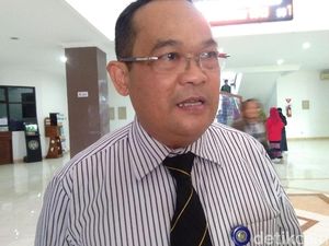 Guyonan Rektor UNY, Janjikan Tiket Konser Buat Mahasiswa IPK 4