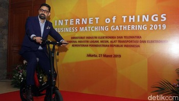 Pameran bertajuk Internet of Things Business Matching Gathering 2019 itu diikuti oleh sejumlah peserta yang menampilkan beragam produk teknologi canggih dari berbagai bidang kehidupan manusia.