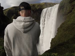 Efek Video Klip Justin Bieber, Lembah Cantik di Islandia Ditutup