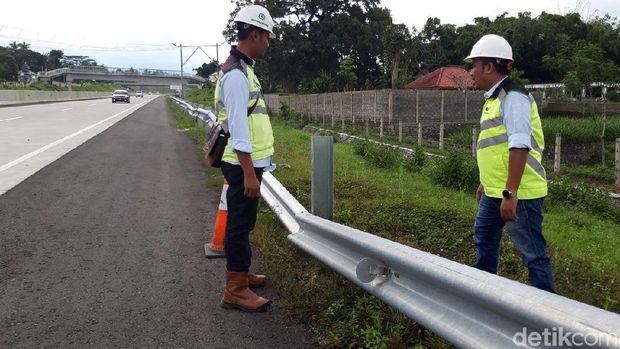 Terlalu! Ratusan Tiang Pagar Pengaman Jalan Tol di Boyolali Dicuri