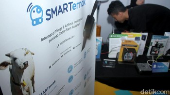 Salah satu peserta yang hadir dalam pameran itu menampilkan sebuah teknologi bernama SMARTernak. Produk teknologi itu mengandalkan kecanggihan artificial intelligent (AI) dalam bidang peternakan.