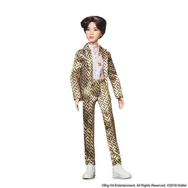 Jimin juga dibuat seperti aslinya, dengan bibir tebal dan bervolume. Bibir Jimin memang ikonik dan menjadi fitur wajah dari dirinya yang paling dikenali. Foto: Dok. Mattel