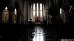 Giliran Gereja Katedral yang Dibersihkan Anggota CPNS