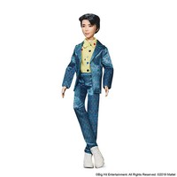 Boneka-boneka BTS dibuat seidentik mungkin dengan aslinya. Misalnya saja RM sang leader, memiliki lesung pipit yang menjadi salah satu ciri khasnya. Foto: Dok. Mattel