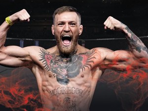 Detik-detik McGregor Tonjok Orang Tua di Bar