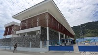 Pembangunan terminal penumpang di Pelabuhan Babang, Halmahera Selatan, Maluku Utara, terus dikebut pengerjaannya.