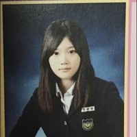 Meski sempat mendapat perlakuan tidak menyenangkan hanya karena berat badan, hal tersebut tidak menghalangi Chaeyeon untuk menjadi idol. Ia pun menjalani program penurunan berat badan hingga sukses turun 16 kg. Foto: Instagram @j_chaeyeoni