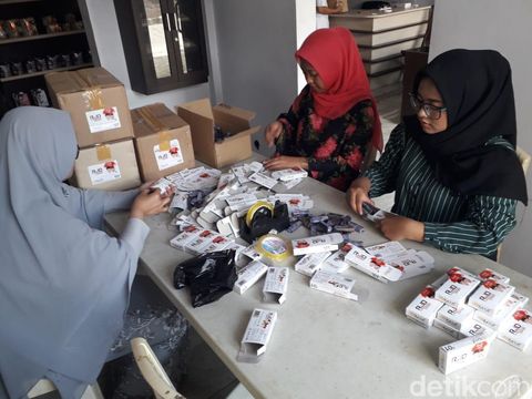 Relawan Jokowi Pesan 25 Ribu Bungkus Dodol Garut untuk Kampanye