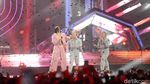 18 Jam di Jakarta, Lihat Aksi Dua Lipa Semalam Yuk!