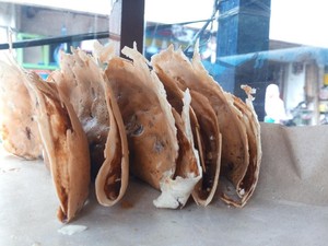 Menjajaki Kue Leker di Medan, Jajanan Legendaris Turun-temurun