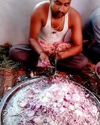 Wuuz Secepat Kilat Orang India Cuci Piring dan Mengiris Wuuz Secepat Kilat Orang India Cuci Piring dan Mengiris
