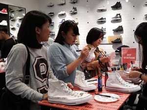 Converse Definisikan Arti Wanita Lewat Koleksi Love The Progress