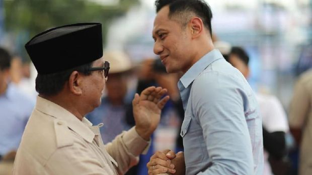 Prabowo dan AHY saat kampanye akbar di Bandung, Jabar.