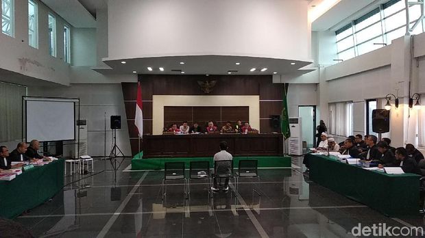 Style Korban Tiru Bahar bin Smith Ditayangkan di Persidangan