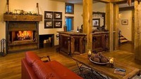 Rumah ini dibangun di atas tanah seluas 23 hektar dekat tempat bermain ski sepanjang Gunung Big Sky. Istimewa/Dok. www.realtor.com.