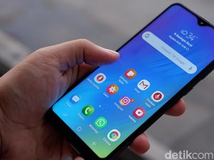 Galaxy M10, Ponsel Rp 1 Jutaan yang Kekinian
