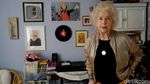 Nenek 80 Tahun Ini DJ Tertua di Polandia Lho