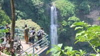 Curug Cimahi berlokasi di Desa Kertawangi, Cisarua, Kabupaten Bandung Barat (Yudha Maulana/detikcom)