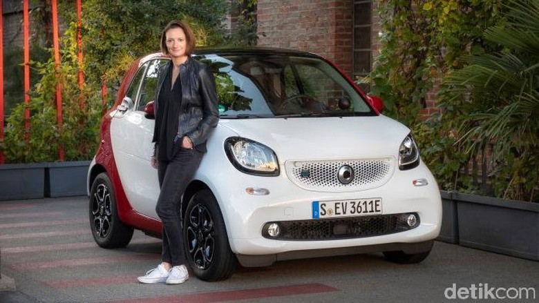 Kepala smart Katrin Adt Foto: Daimler Kepala smart Katrin Adt Foto: Daimler