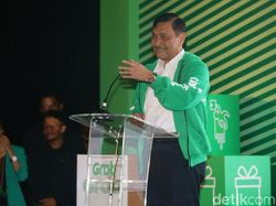 Semangat Luhut Ajak Anak Muda Bisnis Online-online