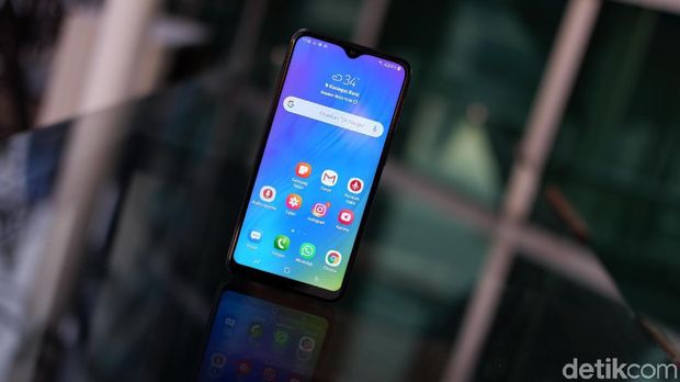 Samsung Galaxy M10, Ponsel Low End yang Kekinian