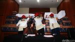 Ini Gunungan Amplop Serangan Fajar Hasil OTT KPK