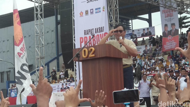 Panas! Prabowo Serang Kartu-kartu Jokowi Saat Kampanye di Bandung Panas! Prabowo Serang Kartu-kartu Jokowi Saat Kampanye di Bandung