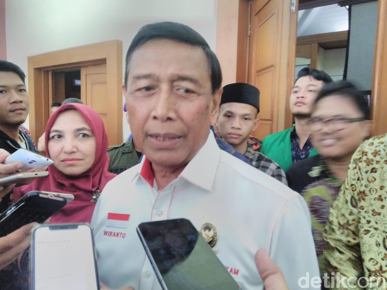 Wiranto: Brimob Nusantara Kumpul di Jakarta Agar Masyarakat Tenteram Wiranto: Brimob Nusantara Kumpul di Jakarta Agar Masyarakat Tenteram