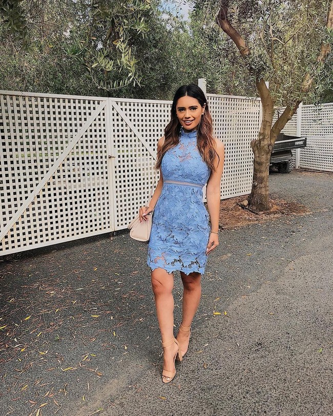 Transformasi penampilannya ini pun membuat banyak pengikut di Instagramnya yang takjub. Tak sedikit dari mereka memuji penampilan Ariana yang untuk kedua kalinya itu sukses diet dan membuang lemak tubuh. Foto: Instagram @arianaomipi