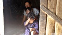 Ibu 7 orang anak itu pun berharap bisa mendapatkan kehidupan yang lebih layak dan bisa menyekolahkan anaknya hingga pendidikan tinggi.