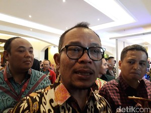Giant Tutup, Menaker Bicara Soal Ritel yang Berguguran
