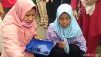 Dari 81 butir di penangkaran, 67 butir berhasil menetas. Setelah itu, tukik-tukik dilepasliarkan ke laut sehingga penyu tetap terjaga dan tidak akan punah diburu oleh predator (manusia) (Datok Haris Molana/detikcom)