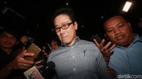 Pemilik PT Borneo Lumbung Energi & Metal, Samin Tan meninggalkan gedung KPK, Jakarta, Kamis (28/3/2019) usai diperiksa penyidik.