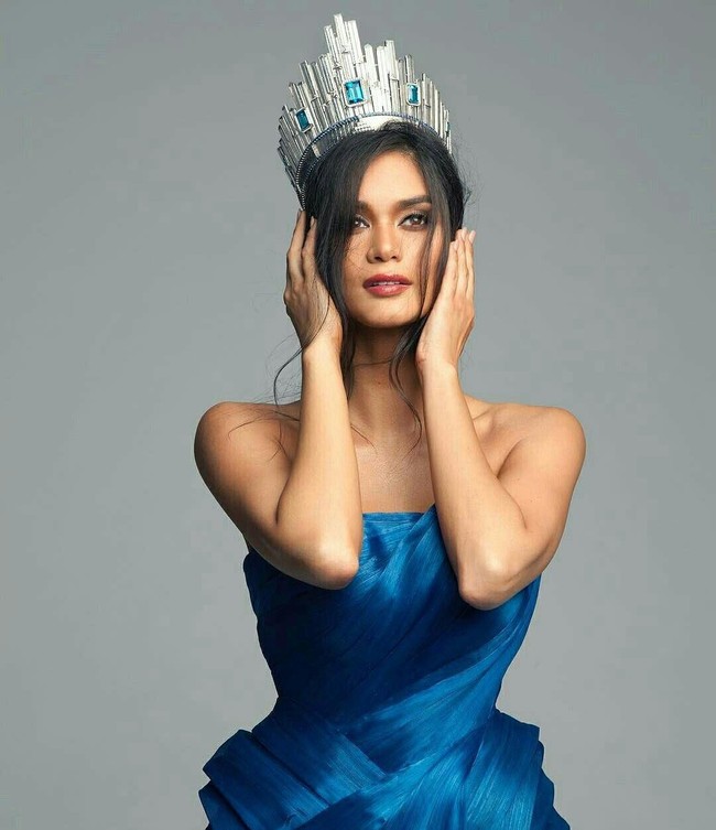 Pia Wurtzbach pun mengungkapkan rasa bangganya bisa menjelma menjadi patung lilin di Madame Tussauds Hong Kong. Aku merasa sangat bangga bisa menjadi orang Filipina pertama yang menjadi bagian dari Madame Tussauds, tulisnya di Instagram. Foto: Dok. Instagram @PiaWurtzbach