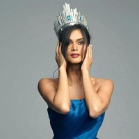 Pia Wurtzbach pun mengungkapkan rasa bangganya bisa menjelma menjadi patung lilin di Madame Tussauds Hong Kong. Aku merasa sangat bangga bisa menjadi orang Filipina pertama yang menjadi bagian dari Madame Tussauds, tulisnya di Instagram. Foto: Dok. Instagram @PiaWurtzbach