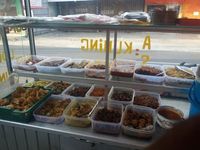 Mau Nasi Kuning Ambon atau Manado? Semuanya Sedap Dinikmati di Sini