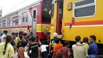 KRL Tanah Abang-Palmerah Ngadat di Kawasan Petamburan