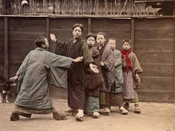 Potret Berwarna Ungkap Suasana Jepang Seabad Silam