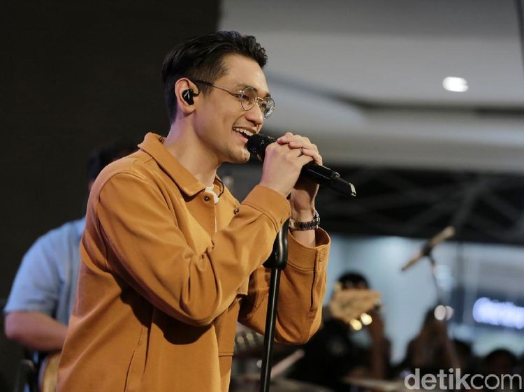 Penutup Manis oleh Afgan di dHOT Music Day 2019