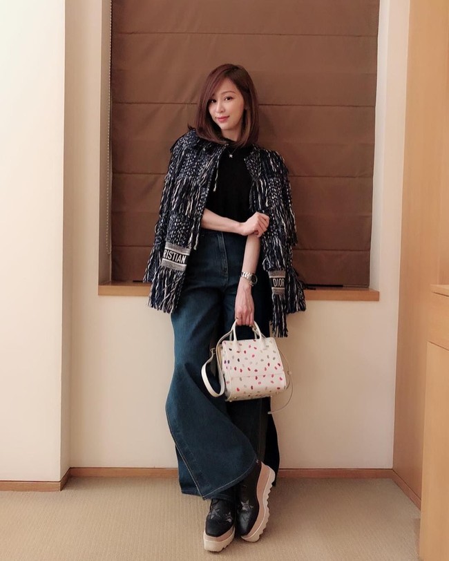 Penyanyi berusia 36 tahun ini populer setelah meluncurkan album-albumnya seperti Cyndi Lovew You dan Honey pada tahun 2000-an. Cindy juga membintangi drama idola seperti Westside Story (2003) dan Momo Love (2009). Foto: Instagram