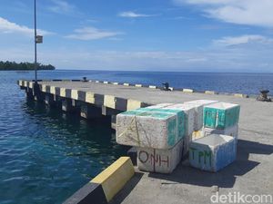 Saat Warga Pulau Madapolo Merindukan Kapal Tol Laut