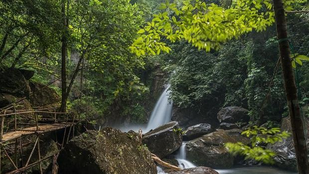 Air terjun di Kalimantan