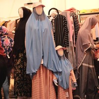 Ada pula hijab syari untuk olahraga dari Nusseyba Activewear. Brand yang didalangi oleh Deffi Zulkarnaen itu menjual busana muslim dengan bahan kaos yang nyaman untuk berolahraga. Foto: Silmia Putri/Wolipop