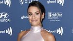 Senyum Semringah Lea Michele si Pengantin Baru