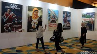 Pameran ini dibuat oleh relawan Demokreatif yang sebelumnya bernama Tim Gulung Lengan Bajumu.