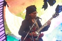Navicula saat tampil di dHot Music Day. 