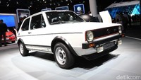 VW Golf GTI Mk1 mobil sporty Golf generasi pertama. Tak butuh lama buat VW untuk menjadi mobil terlaris